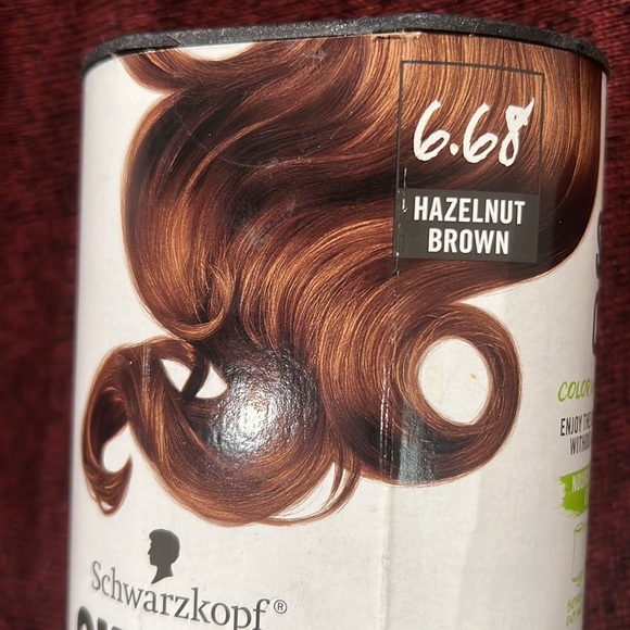 Schwarzkopf simply color -shade (hazelnut brown ) - Picture 2 of 7